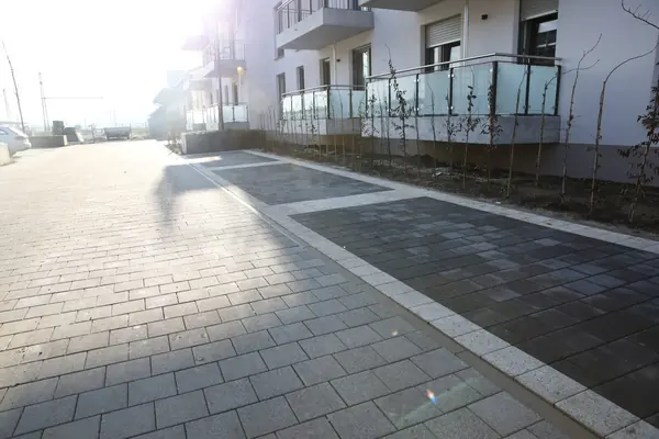 Pflasterarbeiten – Projektfoto Greentech Gala